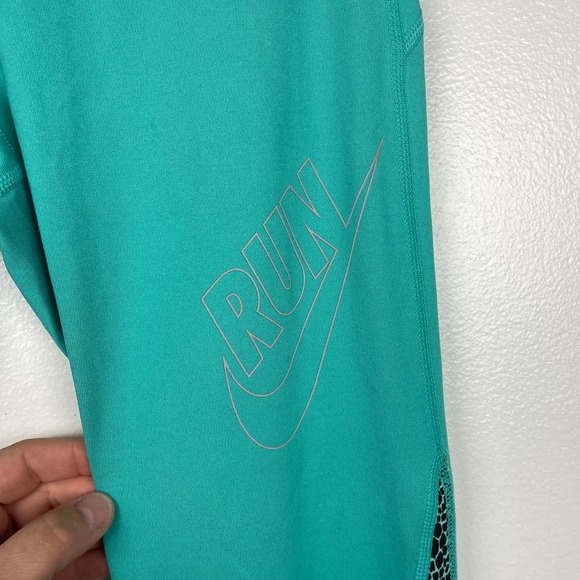 Nike Dri-Fit Turquoise Teal Spotted Athletic Leggings Capri Size Small - Picture 2 of 6
